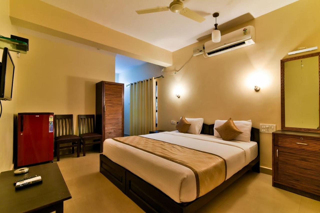 Baga Fantacia Beach Inn Calangute Exterior foto