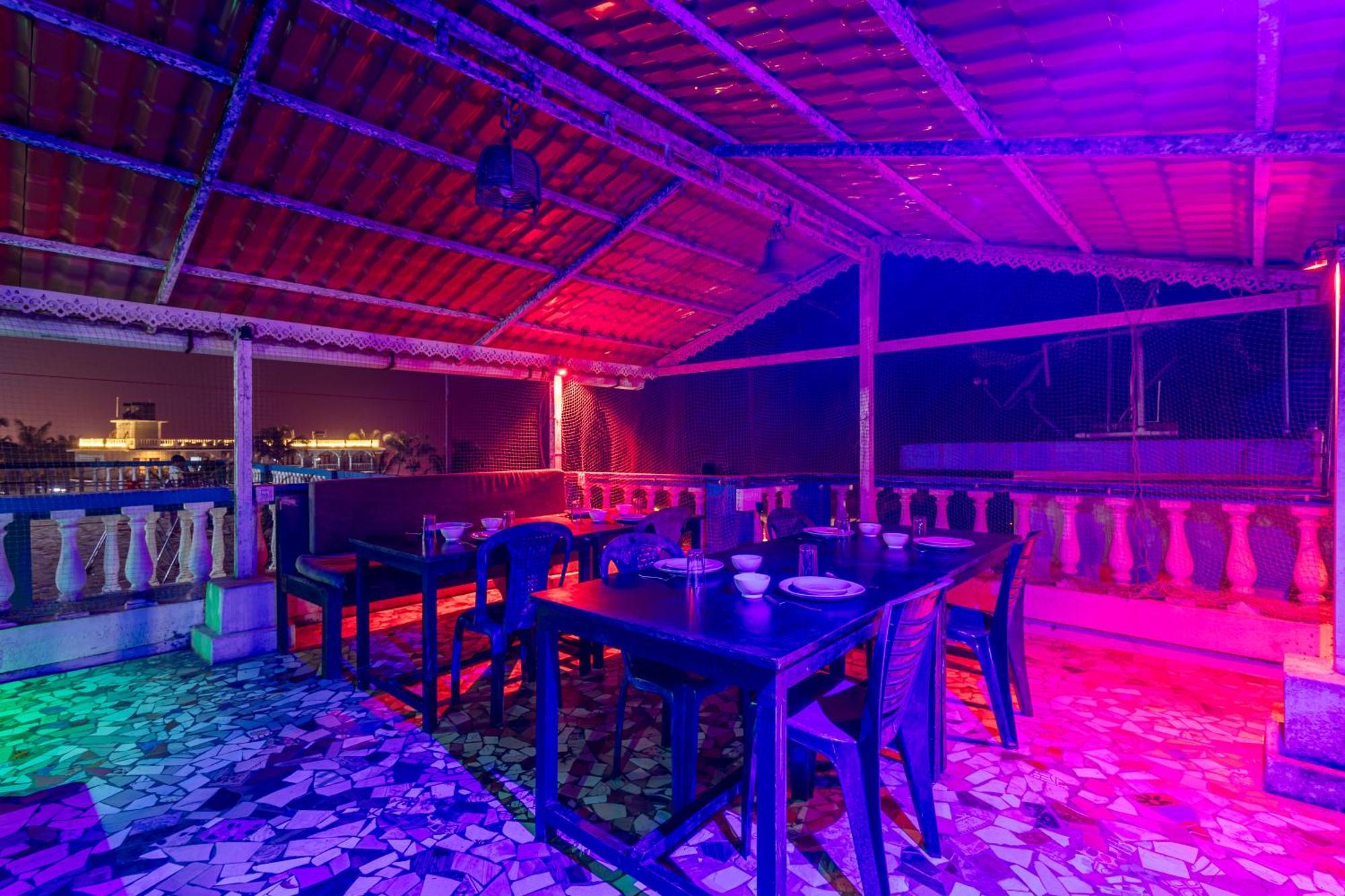 Baga Fantacia Beach Inn Calangute Exterior foto
