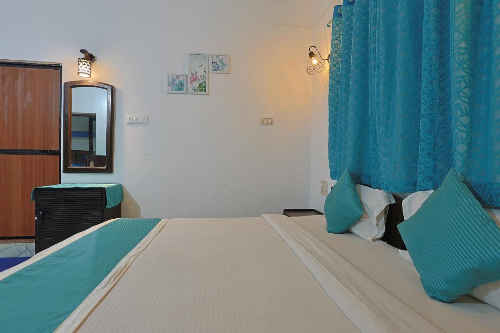 Baga Fantacia Beach Inn Calangute Zimmer foto