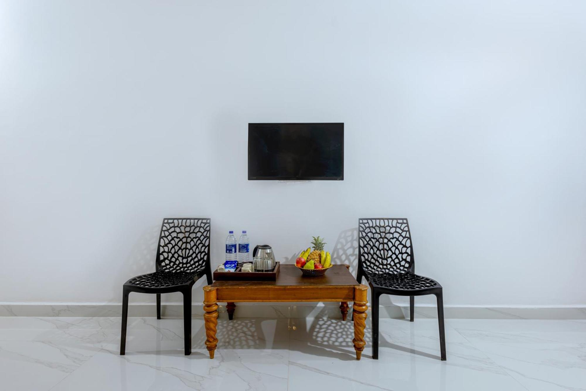 Baga Fantacia Beach Inn Calangute Zimmer foto